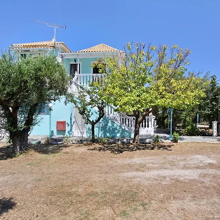 Areti Orfeas 3 アパート *